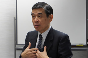 石橋 明 氏